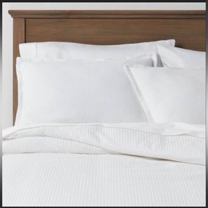 Queen Waffle Weave Duvet Cover / Sham Set
